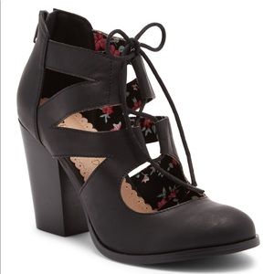 Brand New Restricted Wish Me Pumps